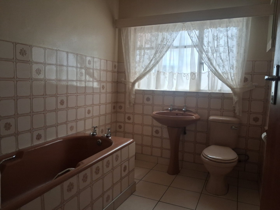 To Let 3 Bedroom Property for Rent in Universitas Free State